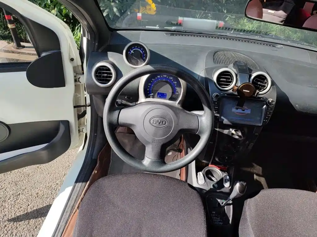 BYD F0 — миниатюра 6