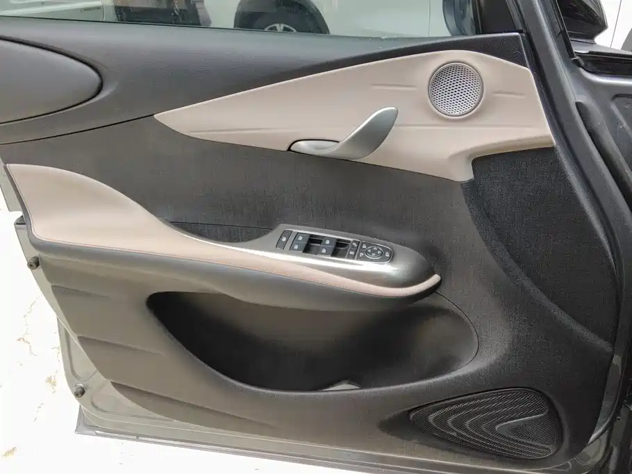 BYD Dolphin — миниатюра 7
