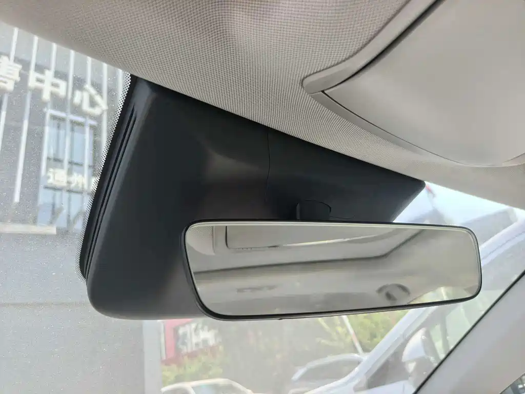 BYD Seal 05 DM-i — миниатюра 13