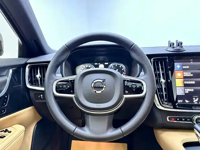 Volvo V90 — миниатюра 8