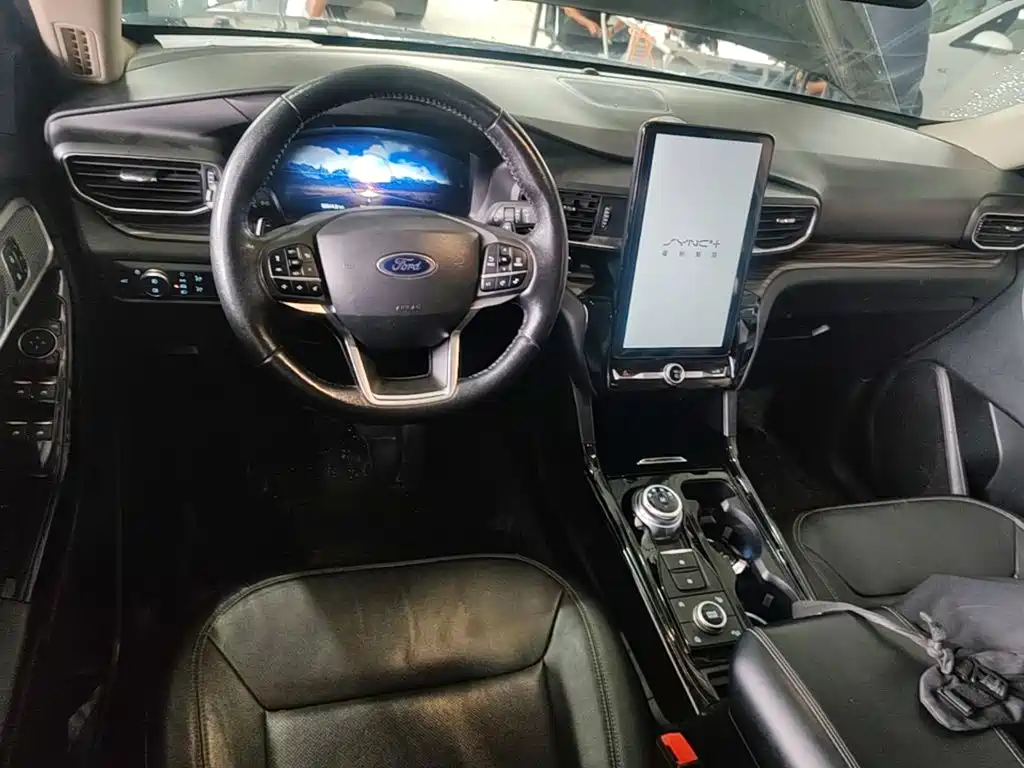Ford Explorer — миниатюра 10
