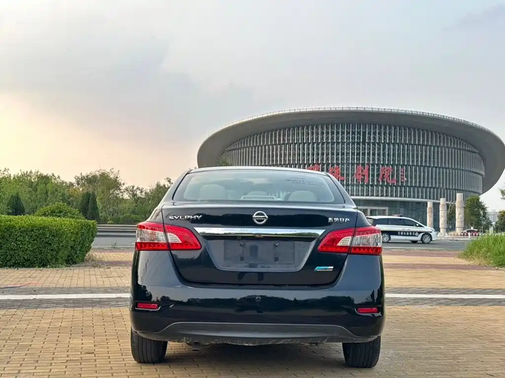 Nissan Sylphy — миниатюра 5