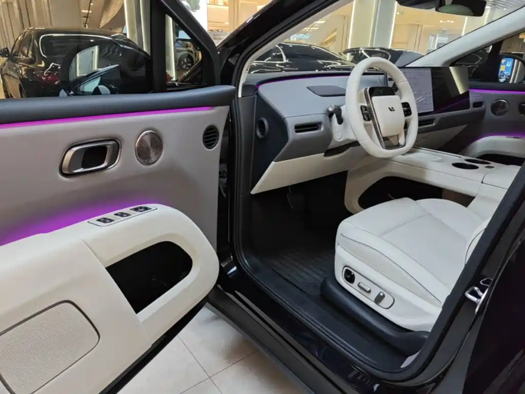 Li Auto Li i8 — миниатюра 16