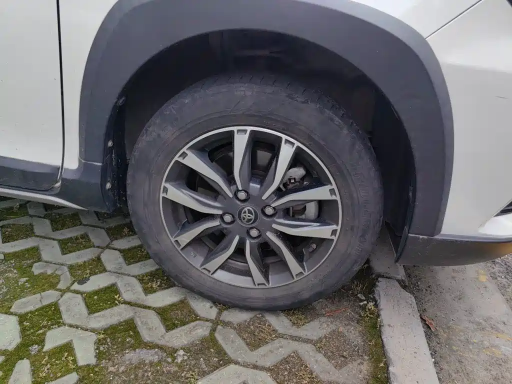 Toyota Yaris L — миниатюра 25
