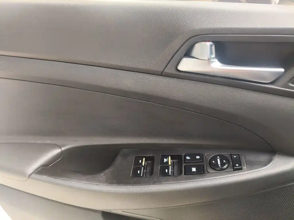 Hyundai Tucson — миниатюра 7