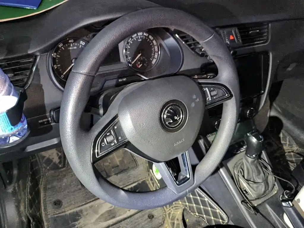 Skoda Octavia — миниатюра 3