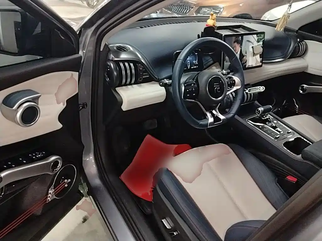 BYD Yuan Plus — миниатюра 16