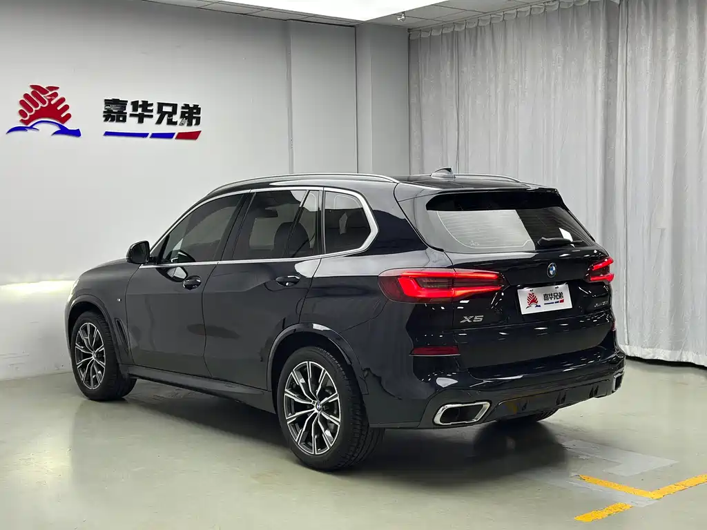 BMW X5 (Import) — миниатюра 11