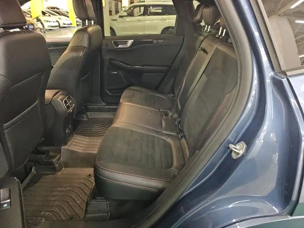 Ford Escape — миниатюра 17