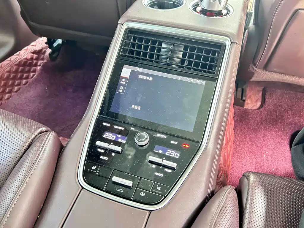 Porsche Panamera — миниатюра 17