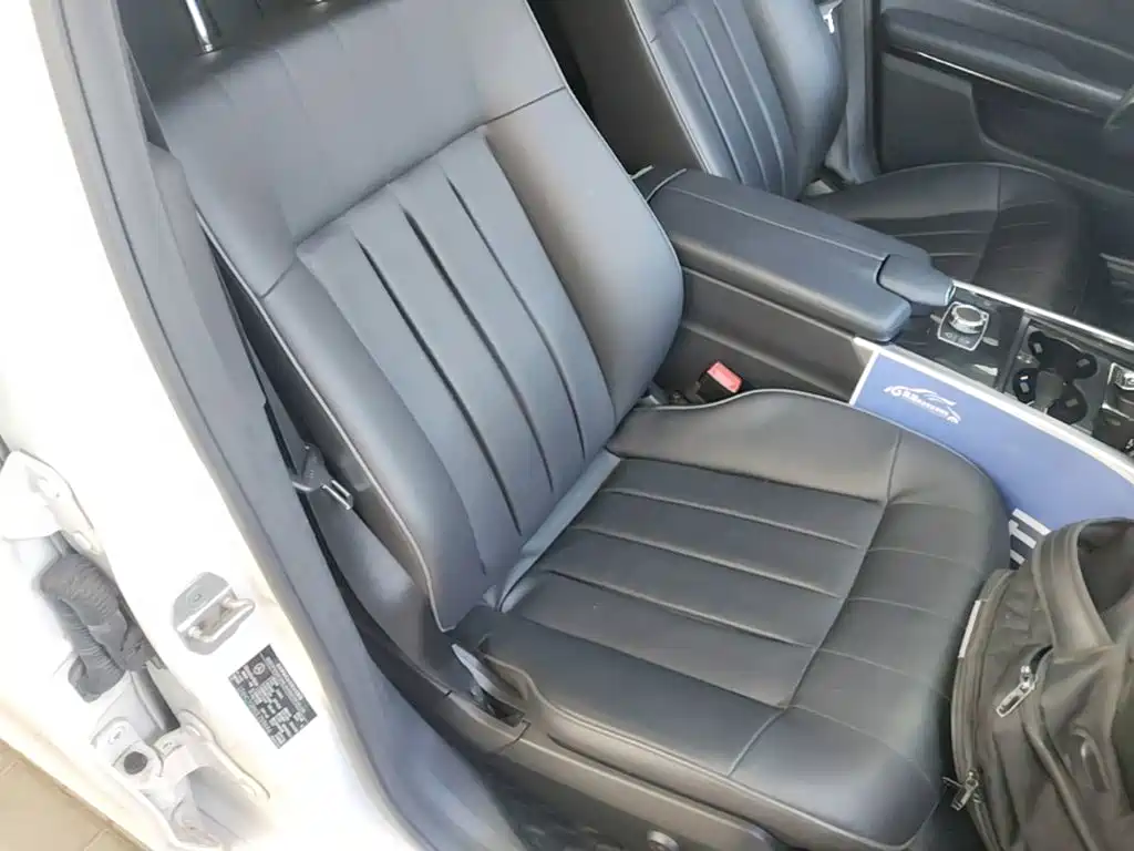 Mercedes-Benz E-Class — миниатюра 25