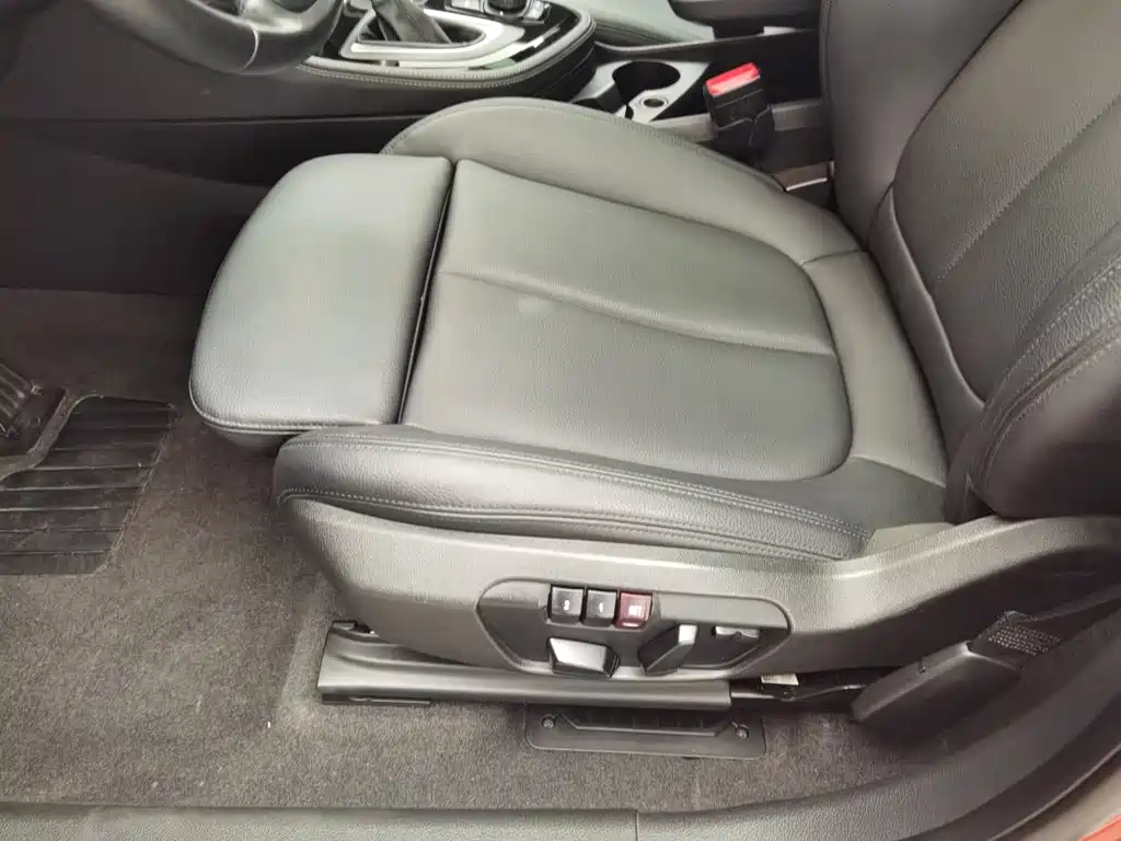 BMW 2 Series Active Tourer — миниатюра 20