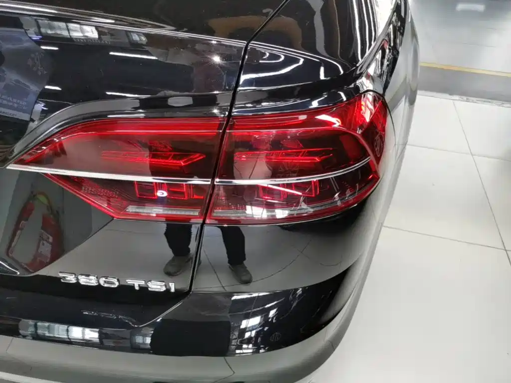 Volkswagen Phideon — миниатюра 8
