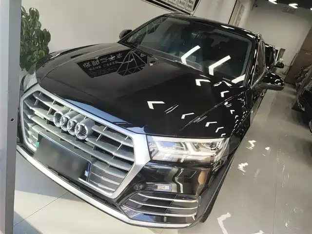 AUDI Q5L 2021
