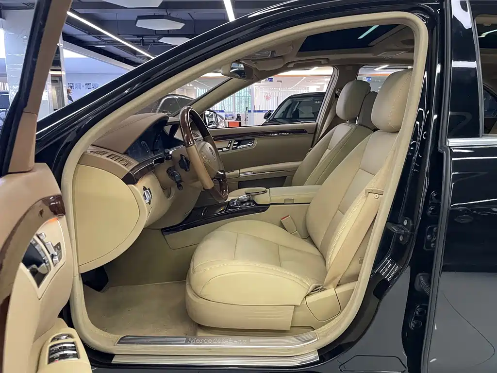 Mercedes-Benz S-Class — миниатюра 7