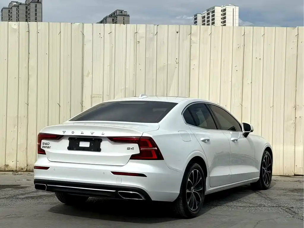 Volvo S60 — миниатюра 7