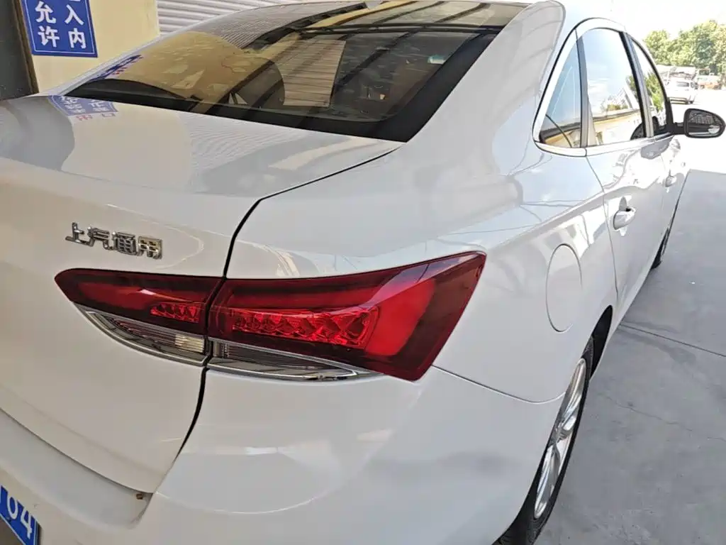 Buick Excelle — миниатюра 8