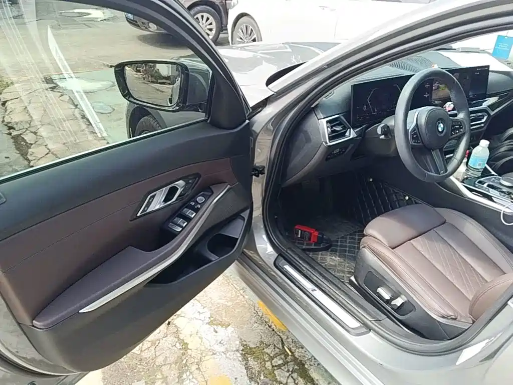 BMW 3 Series — миниатюра 16