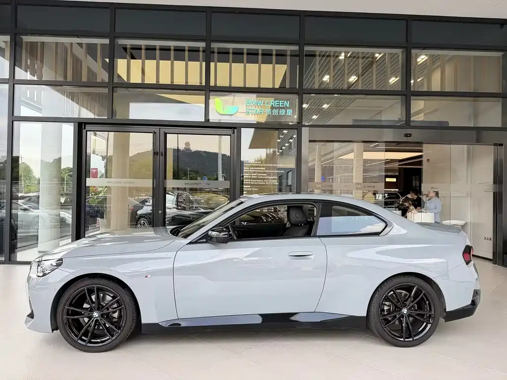 BMW 2 Series (Import) — миниатюра 2