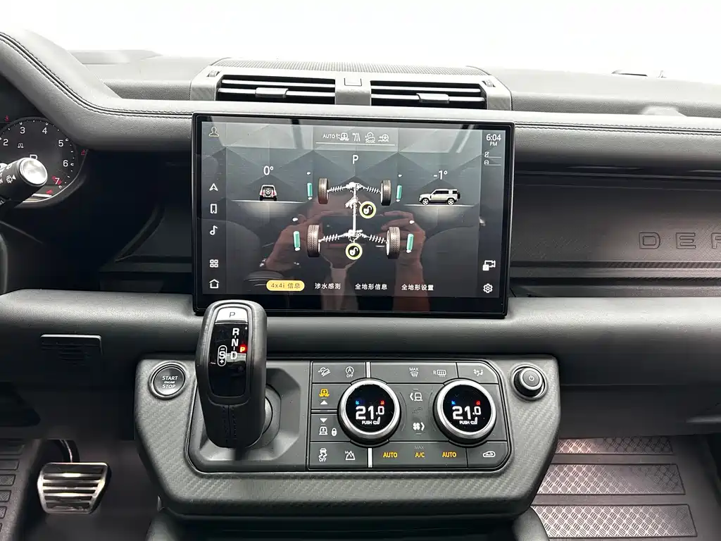 Land Rover Defender — миниатюра 17