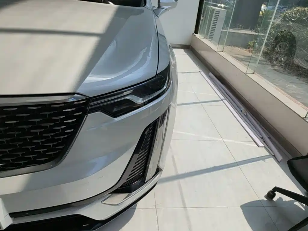 Cadillac XT6 — миниатюра 24