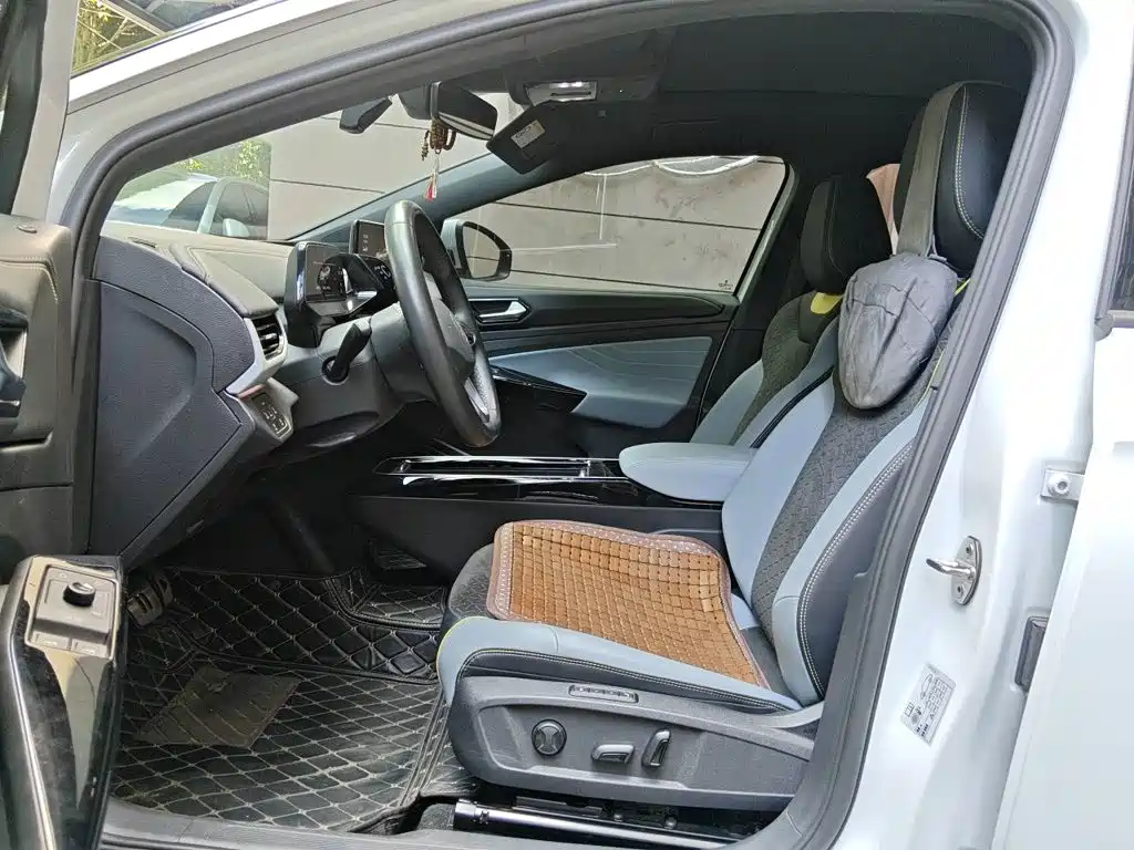 Volkswagen ID.4 X — миниатюра 11