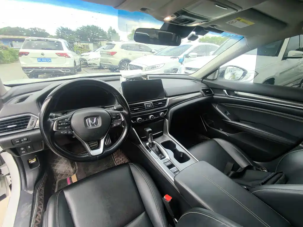 Honda Accord — миниатюра 6