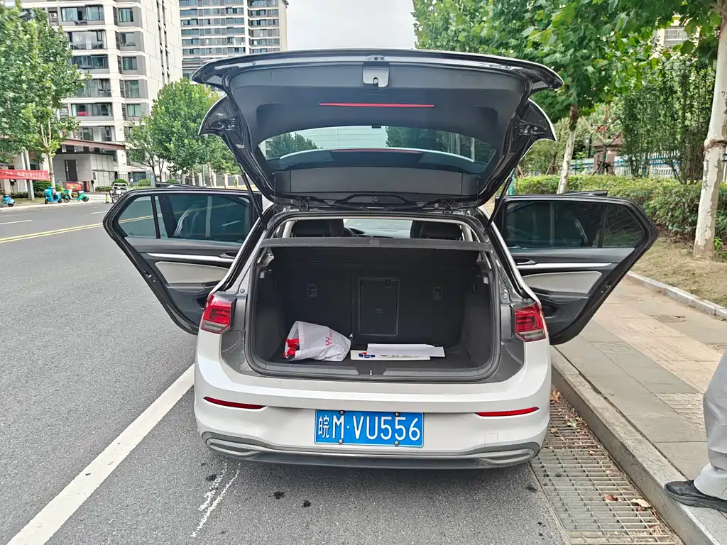 Volkswagen Golf — миниатюра 2