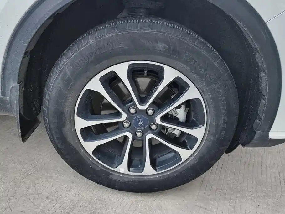 Ford Escape — миниатюра 6