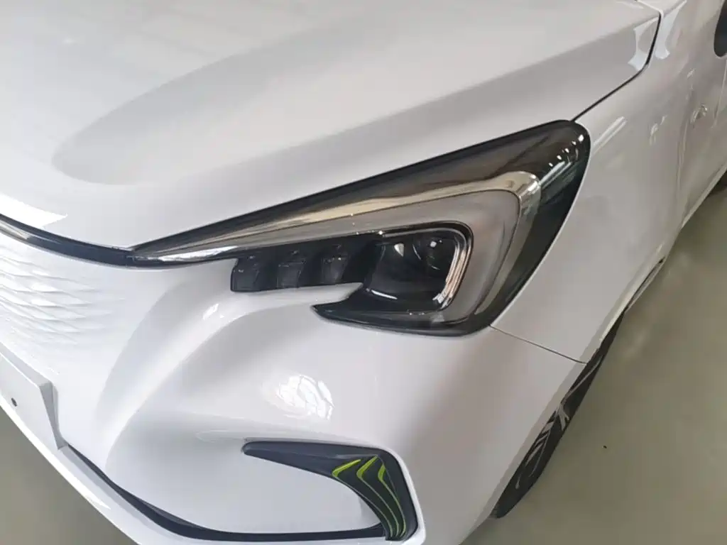 Changan Benben E-Star — миниатюра 24