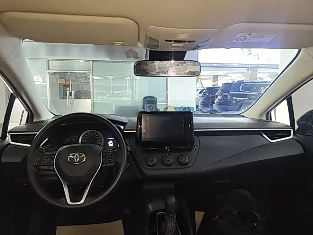 Toyota Corolla — миниатюра 6