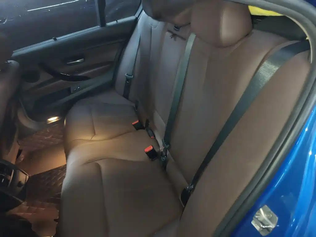BMW 3 Series — миниатюра 13
