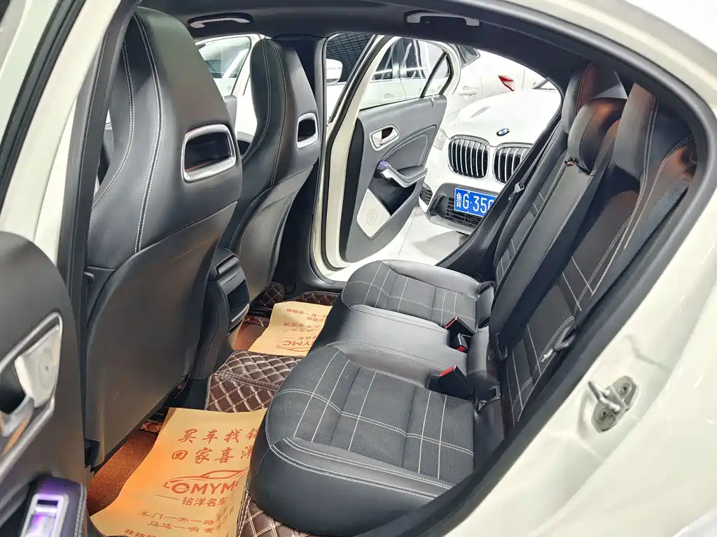 Mercedes-Benz A-Class (Import) — миниатюра 6
