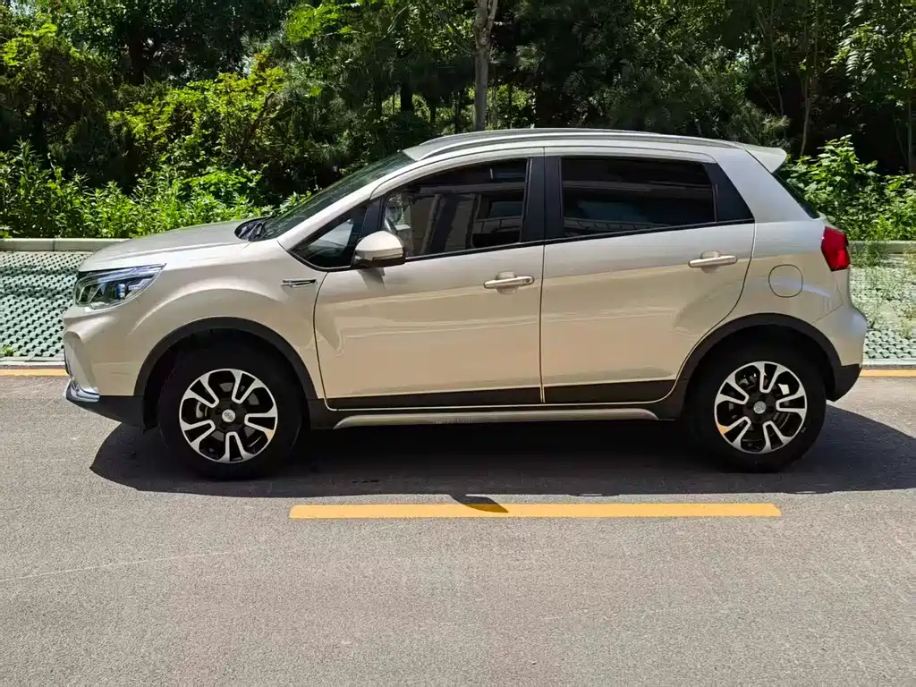 Geely Vision X3 — миниатюра 6