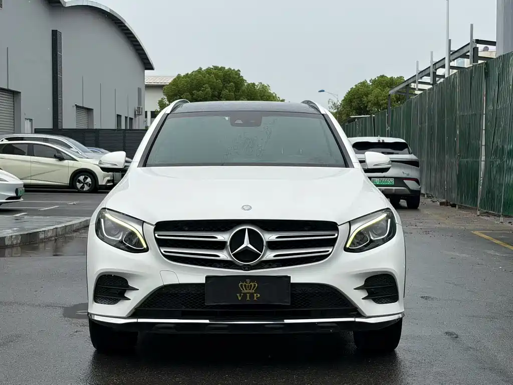 Mercedes-Benz GLC 2017 GLC 260 4MATIC Luxury