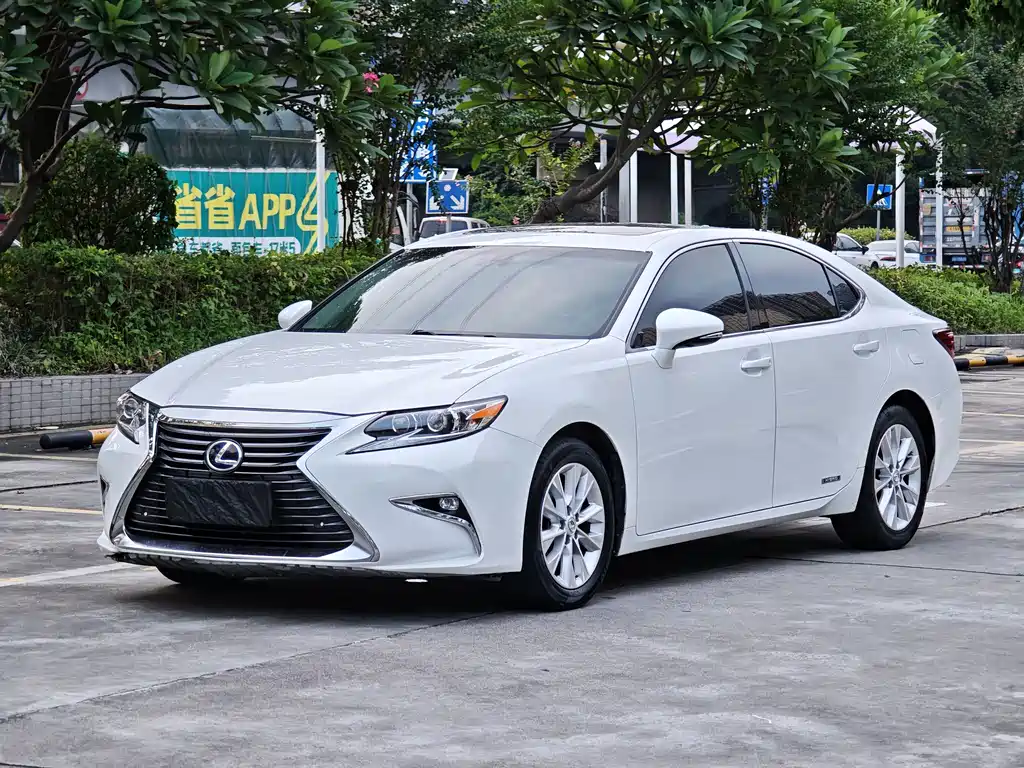Lexus ES — миниатюра 3