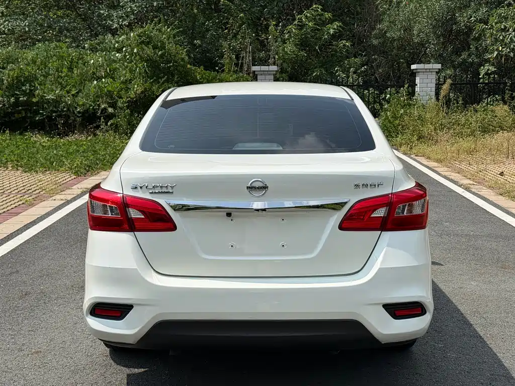 Nissan Sylphy — миниатюра 8