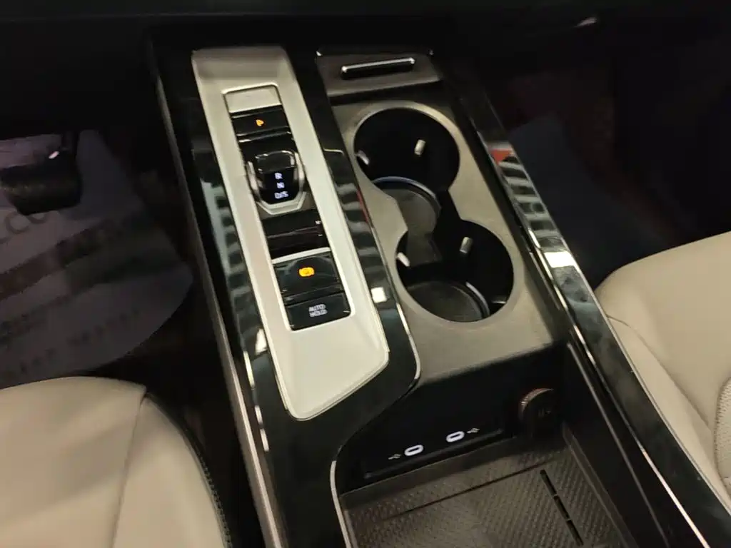 Volkswagen Tavendor — миниатюра 14