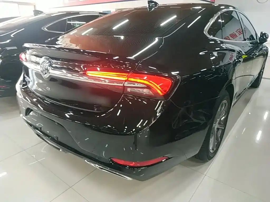 Buick LaCrosse — миниатюра 7