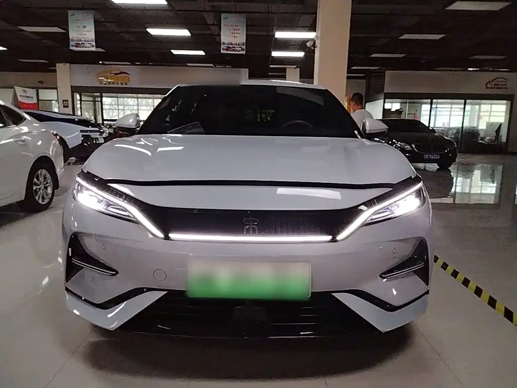 BYD L EV — миниатюра 3