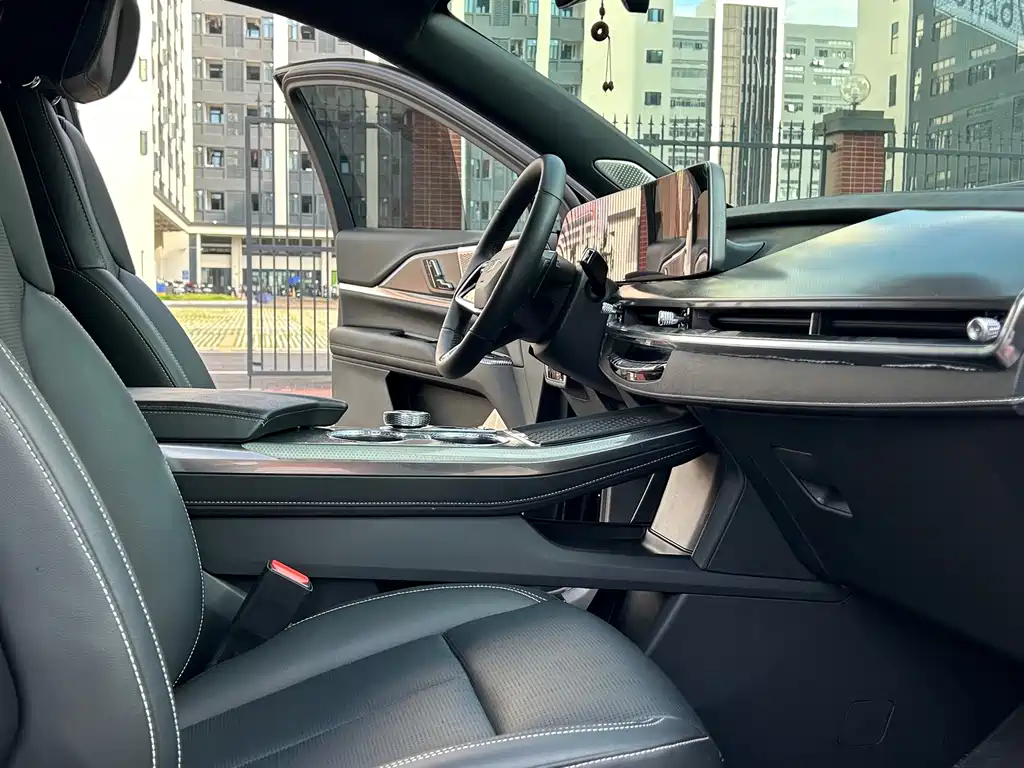 Cadillac XT5 — миниатюра 18