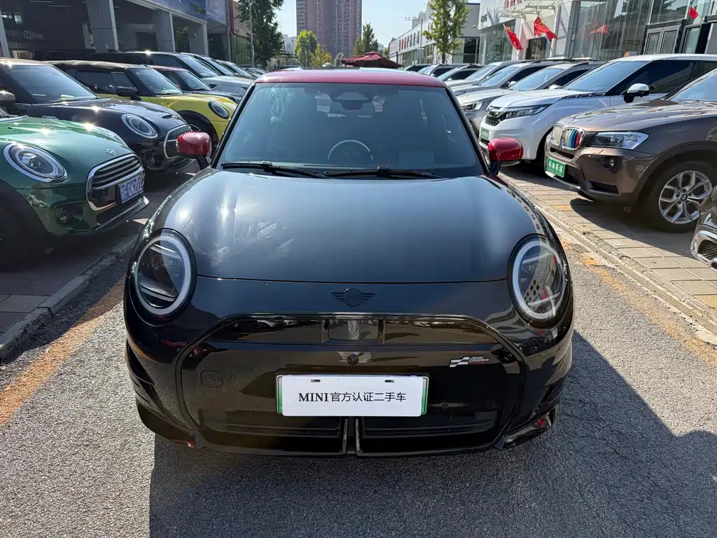 MINI MINI COOPER EV — миниатюра 2