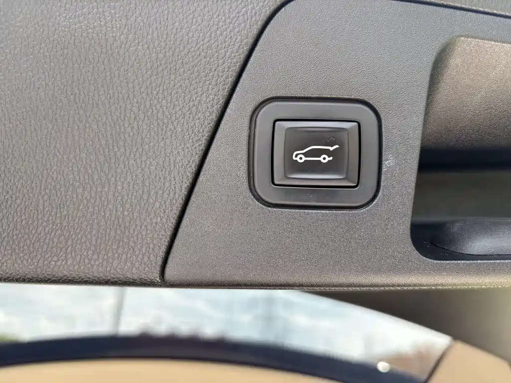 Buick Envision Plus — миниатюра 10