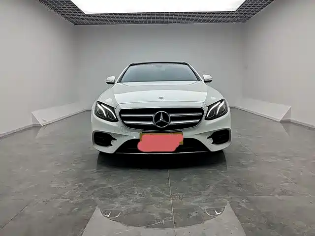 MERCEDES-BENZ  E CLASS