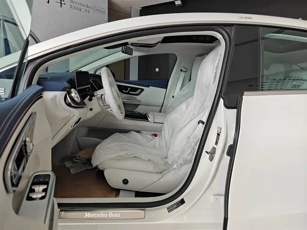 Mercedes-Benz EQE 2025 500 4MATIC Luxury