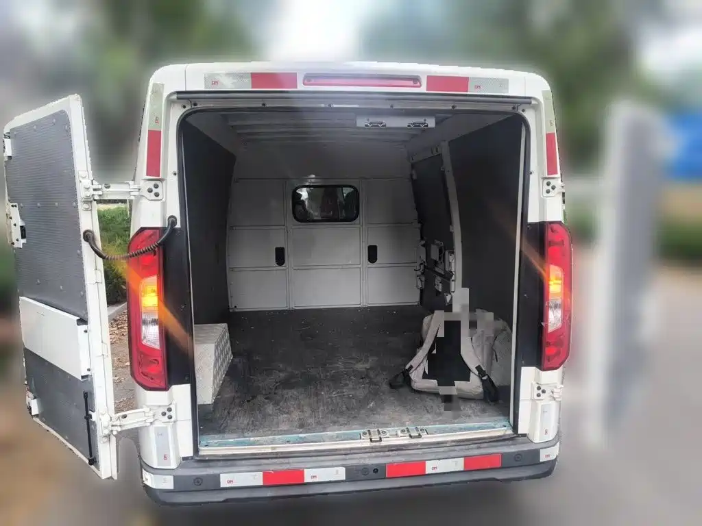 Foton Zhilan Genie E5 — миниатюра 10