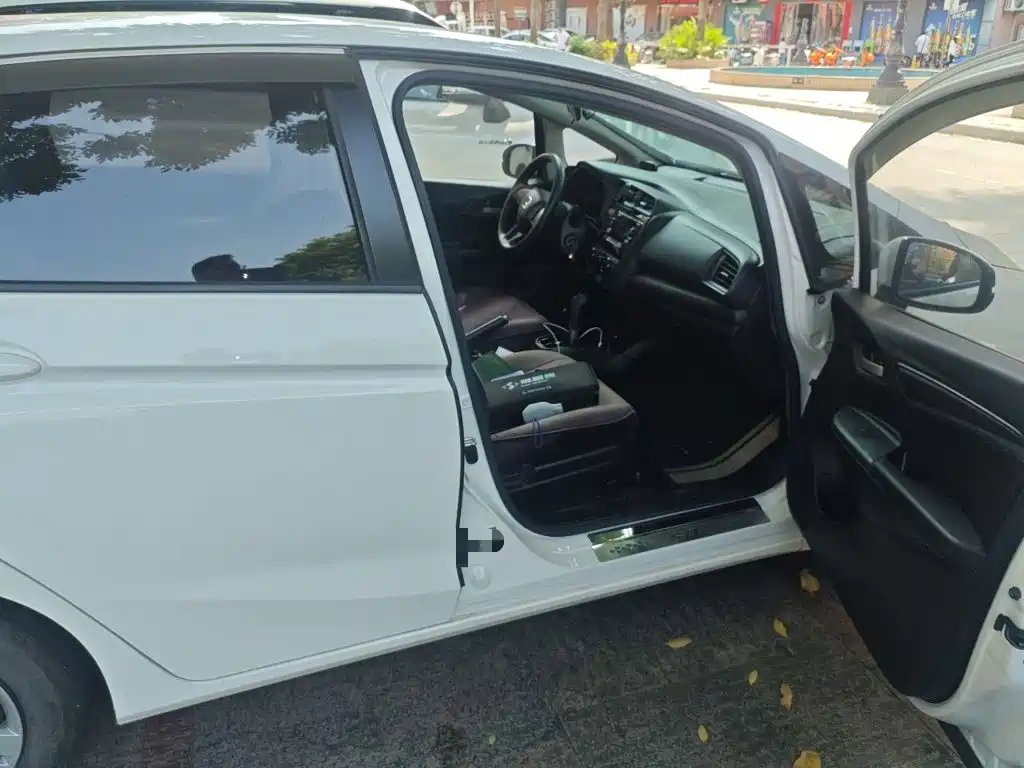 Honda Fit — миниатюра 19