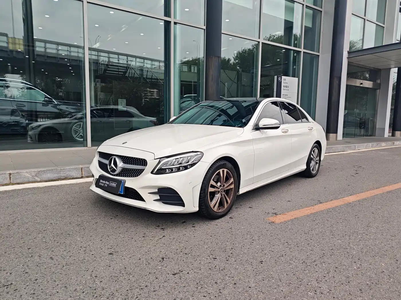 奔驰C级 2022款 改款 C 200 L 运动版 2022