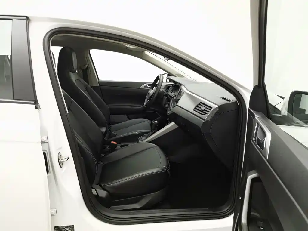 Volkswagen Polo — миниатюра 23