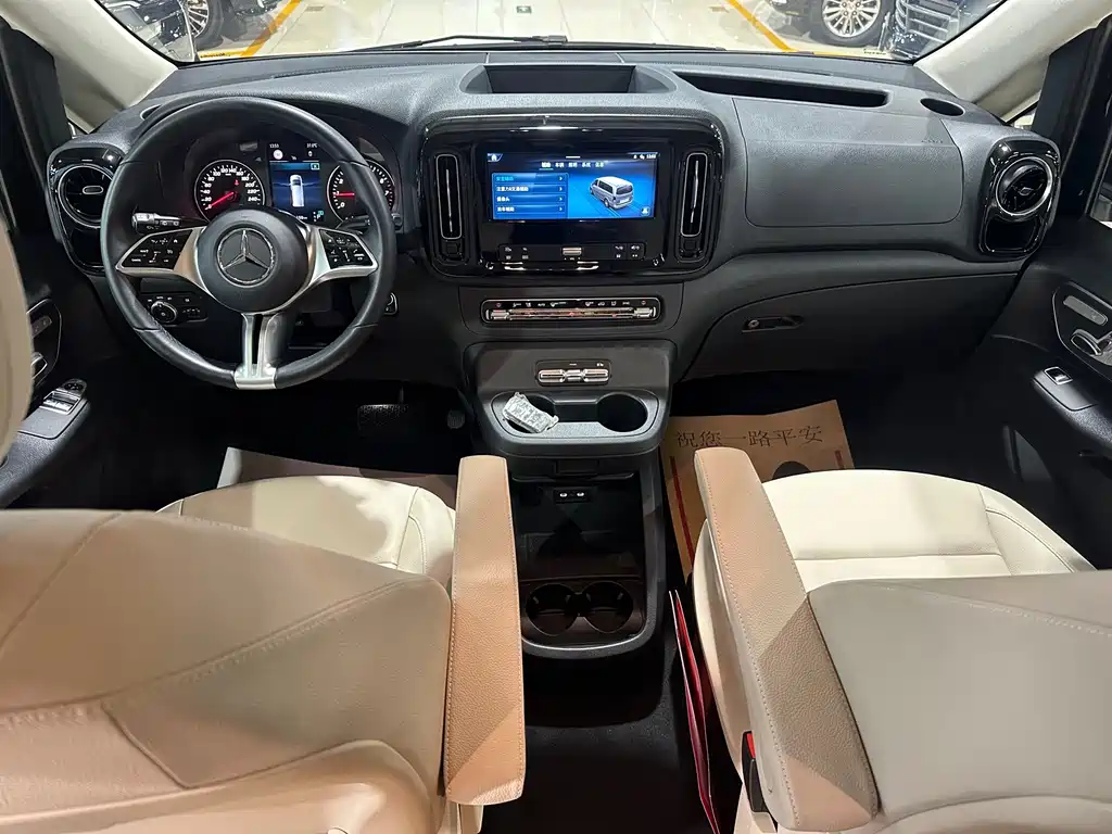 Mercedes-Benz Vito — миниатюра 6